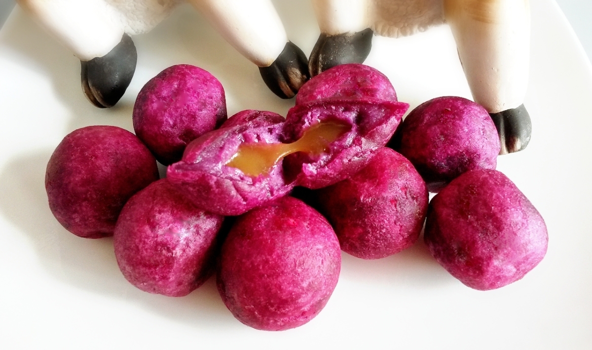 Sweet Purple Potato Balls with Nian Gao filling